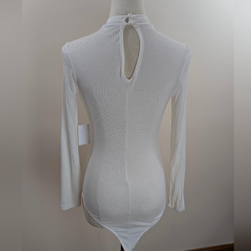 Charlotte Russe Women's Size Small White Lace Front Long Sleeve Bodysuit, NWT - Picture 5 of 12